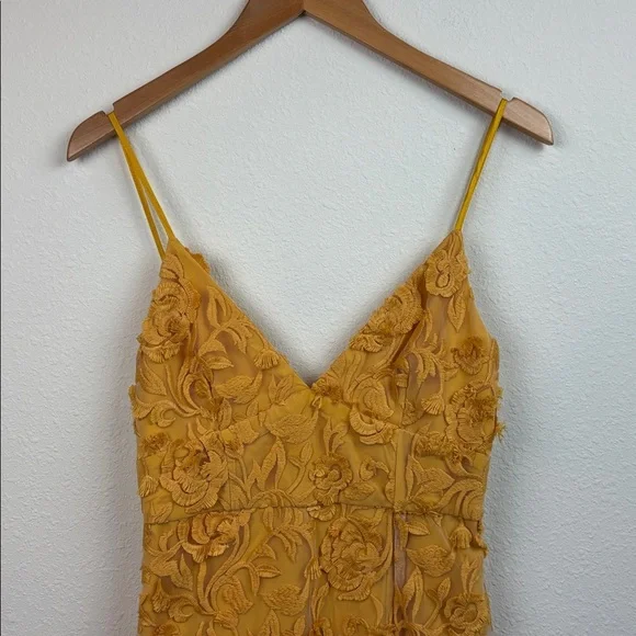 Lovers + Friends Saba fitted midi sheath dress embroidered goldenrod lace  EUC!